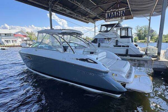 Cobalt R35 Yacht For Sale