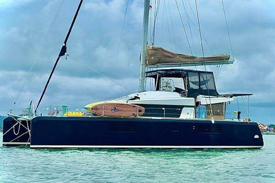 Lagoon 52F Yacht For Sale