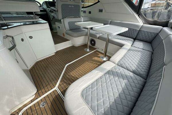 Sea Ray 470 Sundancer Yacht For Sale
