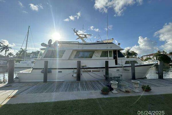 Hatteras CPMY Yacht For Sale