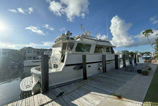 Hatteras CPMY Yacht For Sale