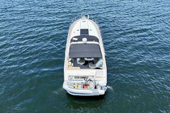 Sea Ray 500 Sundancer Yacht For Sale