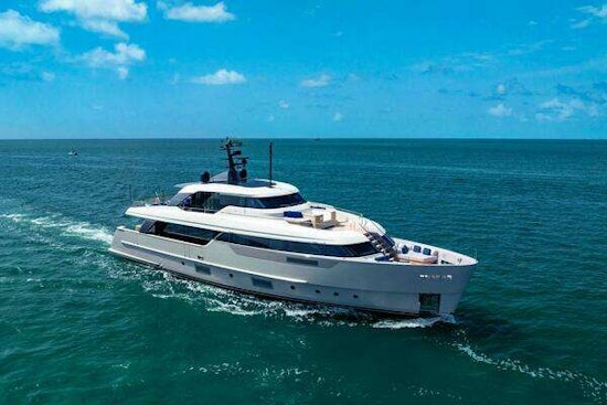 Sanlorenzo SD96 Yacht For Sale