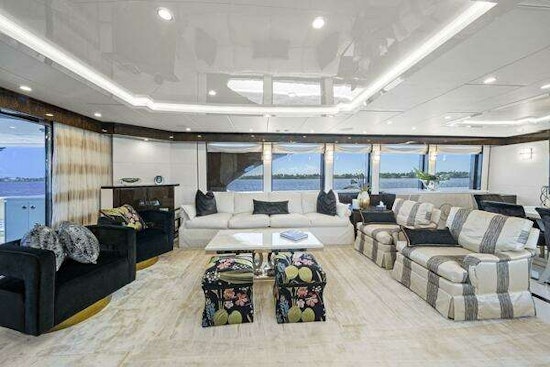 Hargrave Skylounge Yacht For Sale