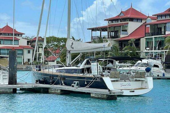 Beneteau Sense 55 Yacht For Sale