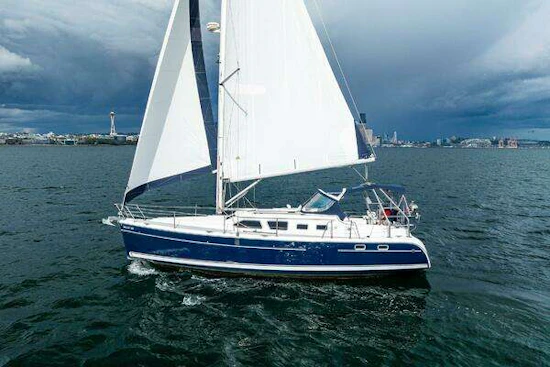 Hunter 41 Deck Salon Yacht For Sale