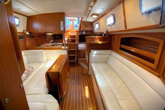Pacific Seacraft 37 Yacht For Sale