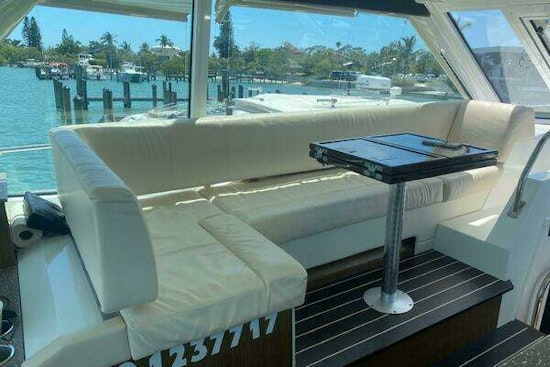 Cruisers Yachts 48 Cantius Yacht For Sale