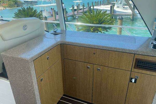 Cruisers Yachts 48 Cantius Yacht For Sale
