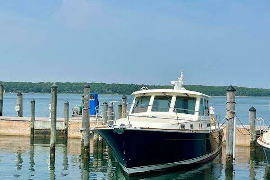 Sabre 40 Sedan Yacht For Sale