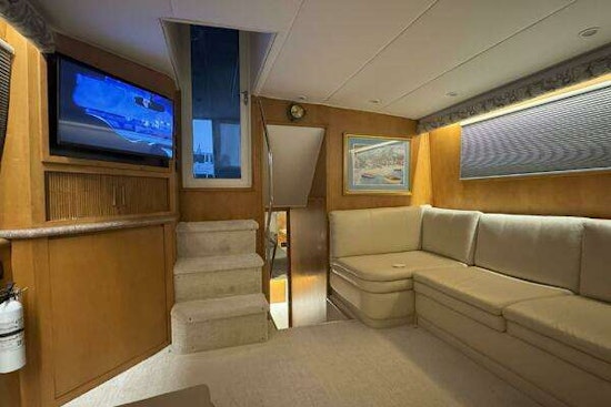 Hatteras 52 Sportdeck Yacht For Sale