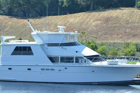 Hatteras 52 Sportdeck Yacht For Sale