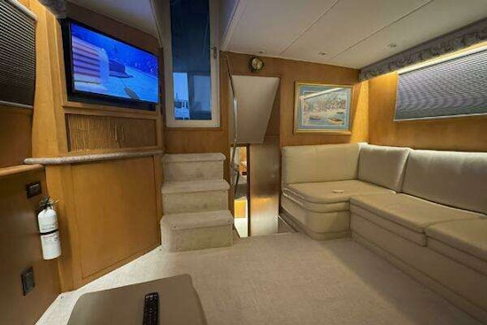 Hatteras 52 Sportdeck Yacht For Sale