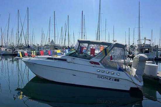 Donzi 30 Yacht For Sale