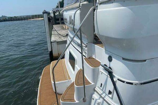 Carver 466MY Yacht For Sale