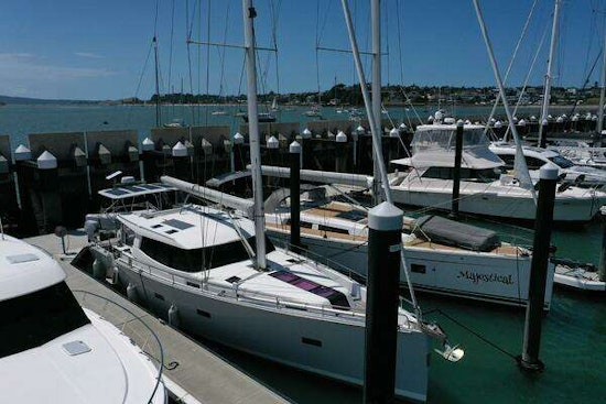 Moody Ds 45 Yacht For Sale