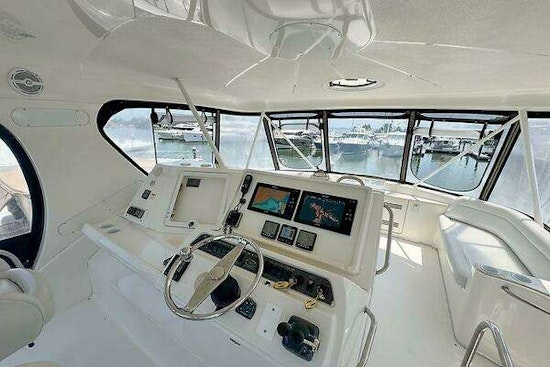 Silverton 48 Convertible Yacht For Sale