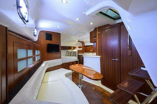 Pursuit 385 Offshore Yacht For Sale