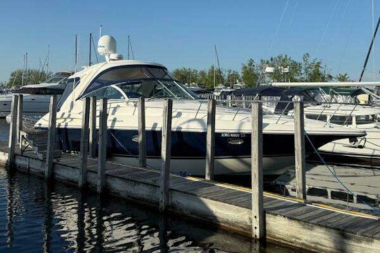 Cruisers Yachts 420 Express Yacht For Sale