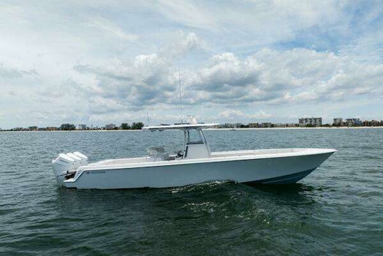 Contender 39 ST Yacht For Sale