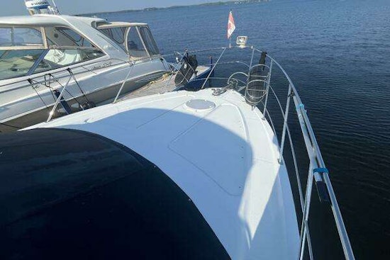 Carver 444 Cockpit Motor Yacht Yacht For Sale