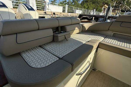Chris-Craft  Yacht For Sale