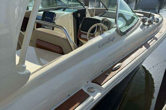 Chris-Craft  Yacht For Sale