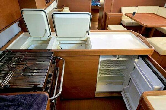 Dufour 525 Grand Large Yacht For Sale