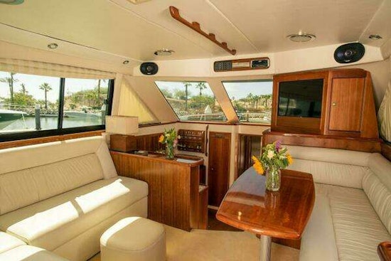 Riviera 40 Flybridge Yacht For Sale