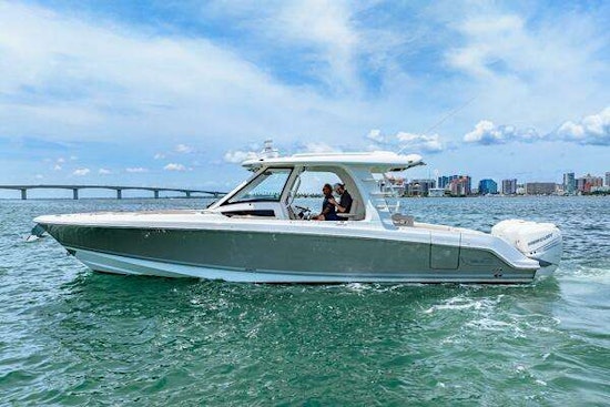 Boston Whaler 350 Realm Yacht For Sale