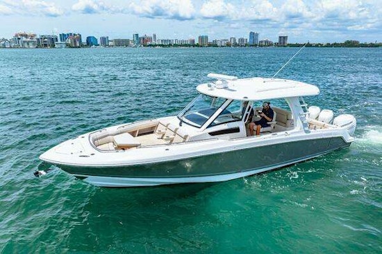 Boston Whaler 350 Realm Yacht For Sale