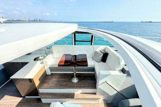 Cruisers Yachts 46 Cantius Yacht For Sale