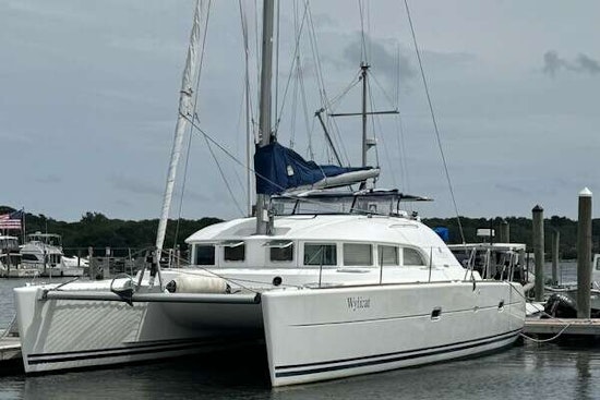 Lagoon 380 Yacht For Sale