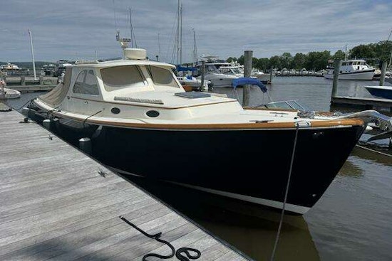 Hinckley Picnic Boat Yacht For Sale