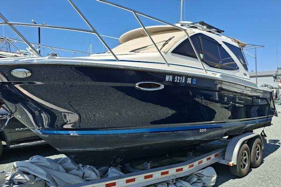 Cutwater 24C Yacht For Sale