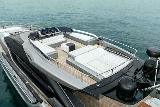 Riva Folgore Yacht For Sale