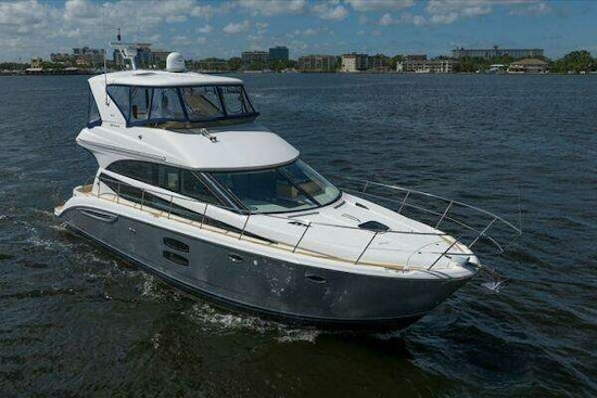 Meridian 441 Sedan Yacht For Sale