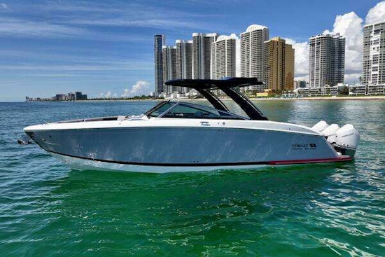 Cobalt R33 Yacht For Sale