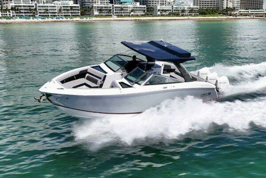 Cobalt R33 Yacht For Sale