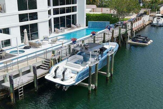 Donzi Limitless Seas 45 XLV Yacht For Sale