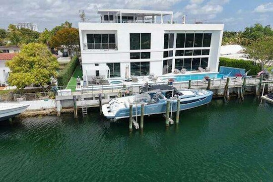 Donzi Limitless Seas 45 XLV Yacht For Sale