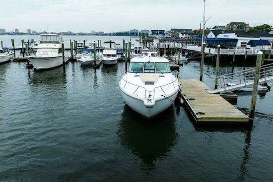 Tiara Yachts 4300 Sovran Yacht For Sale
