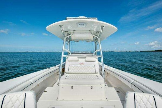 Regulator 32 FS Yacht For Sale