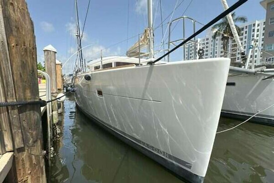 Lagoon  Yacht For Sale