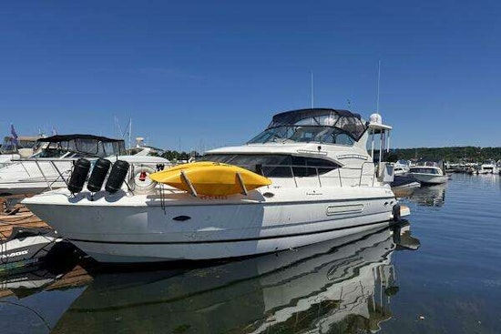 Cruisers Yachts 4450 Express Motor Yacht Yacht For Sale