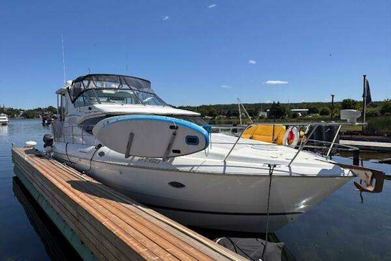 Cruisers Yachts 4450 Express Motor Yacht Yacht For Sale