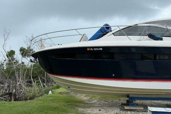 Pursuit 365 SCI Yacht For Sale
