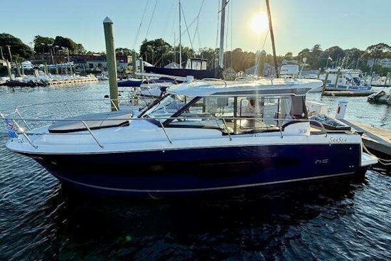 Jeanneau NC 1095 Coupe Yacht For Sale