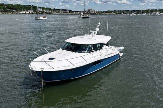 Tiara Yachts C44 Coupe Yacht For Sale