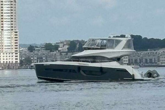 Carver C 52 Yacht For Sale